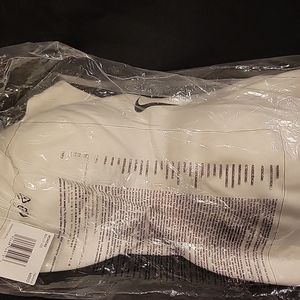 NWT Nike Bold High-Support Sports Bra, 40DD, white